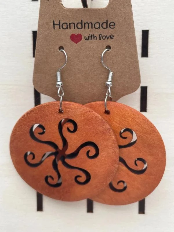 Boucles d’oreilles en bois modèle 11